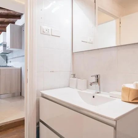 Giubbonari 23 Luxury Apartment